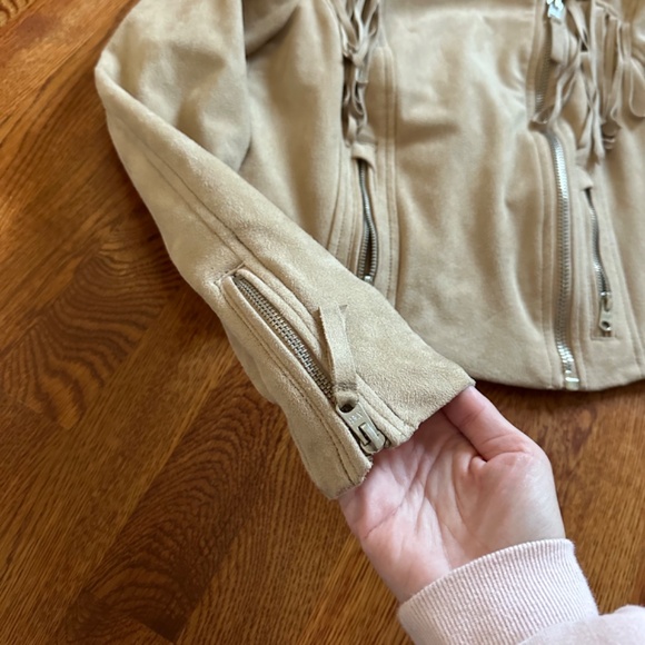 Abercrombie and Fitch Women’s Brown Fringe Zip Up Jacket Beige Faux Suede Small - Picture 6 of 6